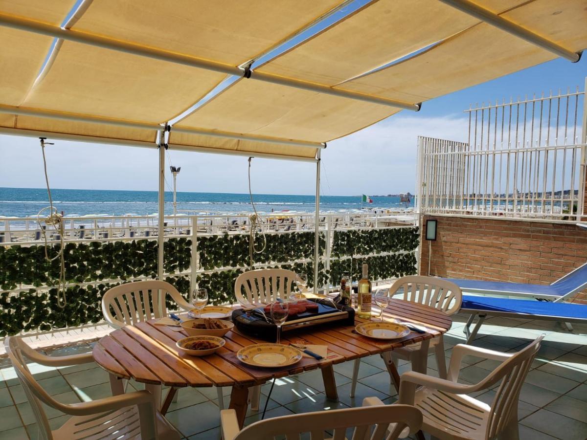 Incantevole Casa Sul Mare Vicino A Roma Nettuno Buitenkant foto