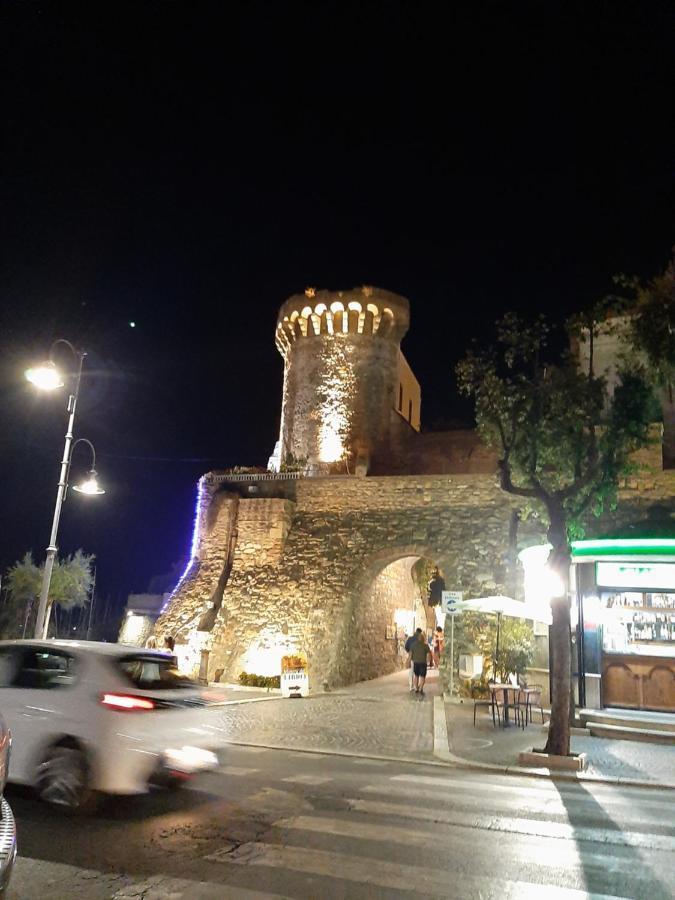 Incantevole Casa Sul Mare Vicino A Roma Nettuno Buitenkant foto